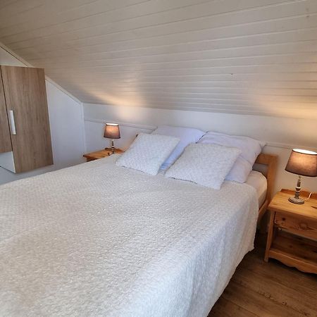 Chalet Vue Sous Cet Angles מראה חיצוני תמונה
